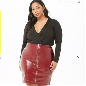 Plus Size Faux Leather Skirt (Burgundy)